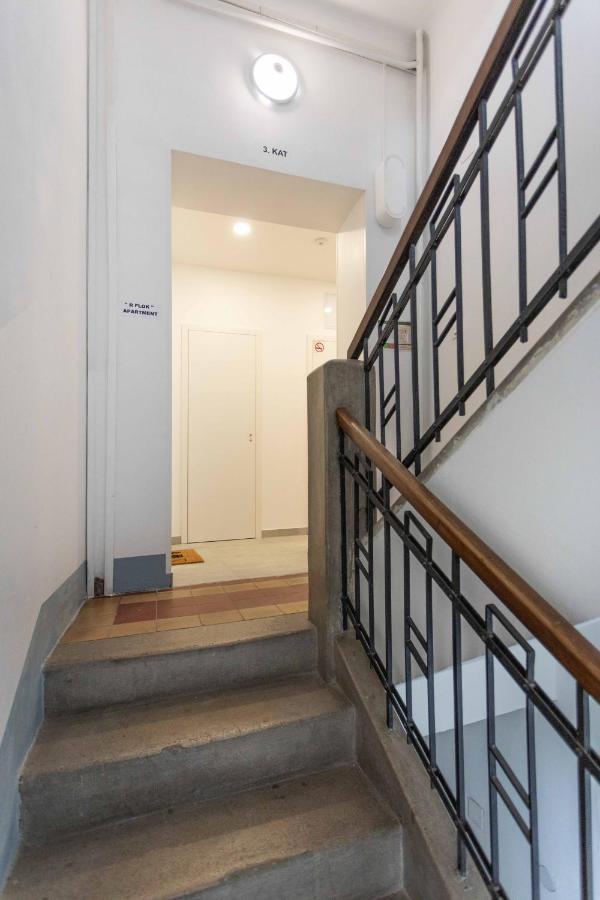 Bright And Modern In Center Zagreb